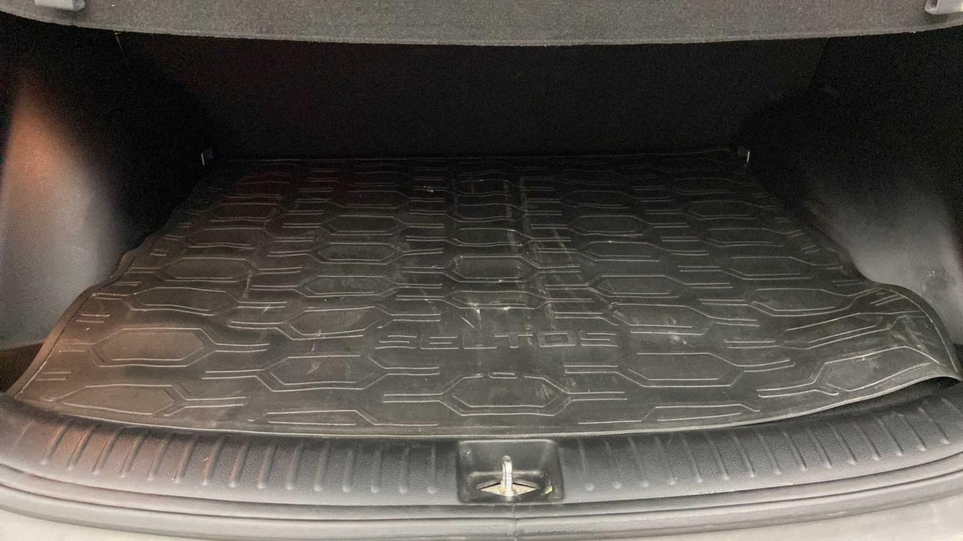 2022 KIA SELTOS HTK PLUS 1.5 IMT, Petrol, Manual, 14,160 km, Boot Inside