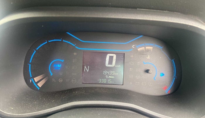 2022 Renault Kwid RXT 1.0 AMT (O), Petrol, Automatic, 19,430 km, Odometer Image