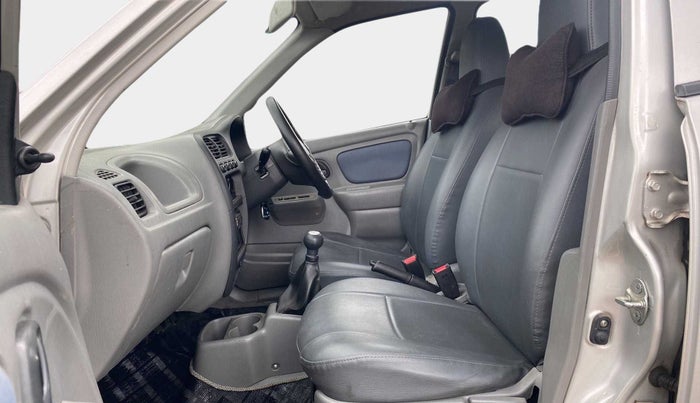2014 Maruti Alto K10 VXI, Petrol, Manual, 45,844 km, Right Side Front Door Cabin