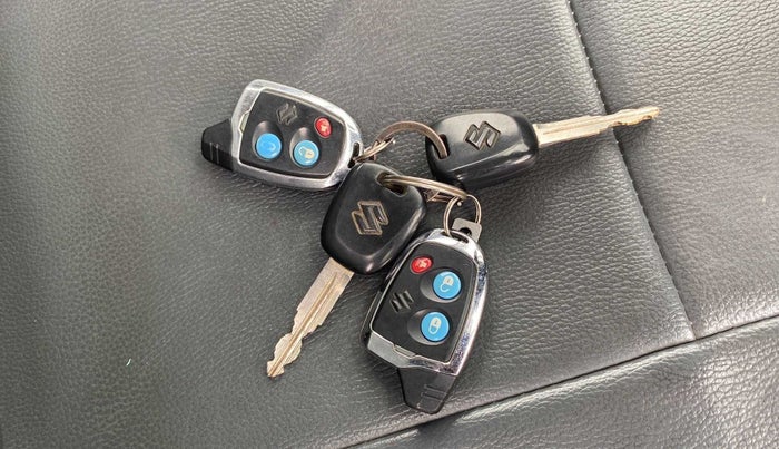 2014 Maruti Alto K10 VXI, Petrol, Manual, 45,844 km, Key Close Up