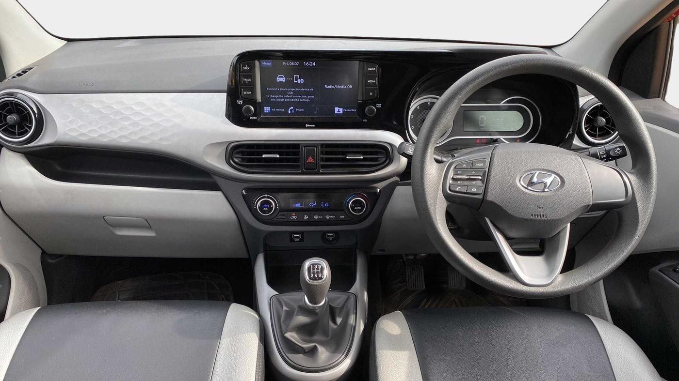 2020 Hyundai GRAND I10 NIOS SPORTZ 1.2 KAPPA VTVT, Petrol, Manual, 17,882 km, Dashboard