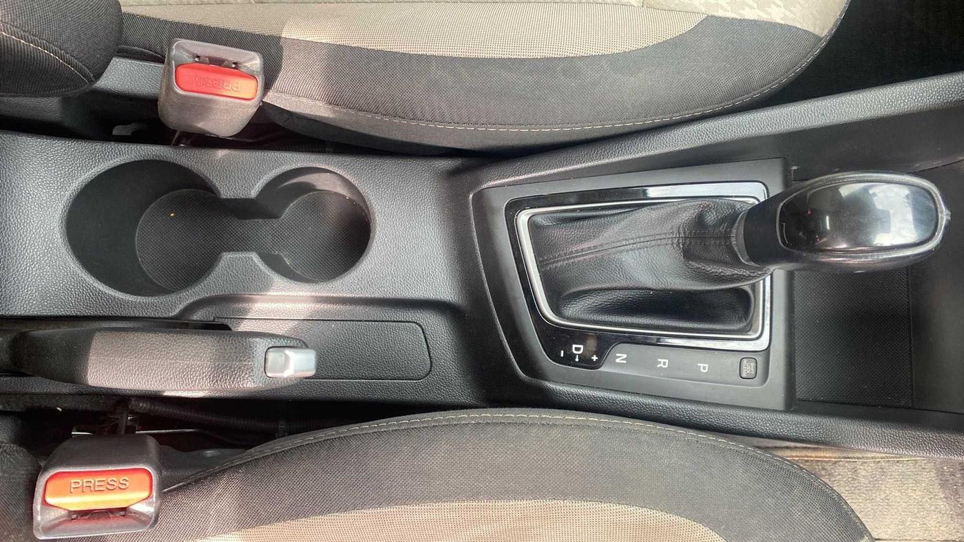 2019 Hyundai Elite i20 ASTA (O) CVT, Petrol, Automatic, 23,570 km, Gear Lever