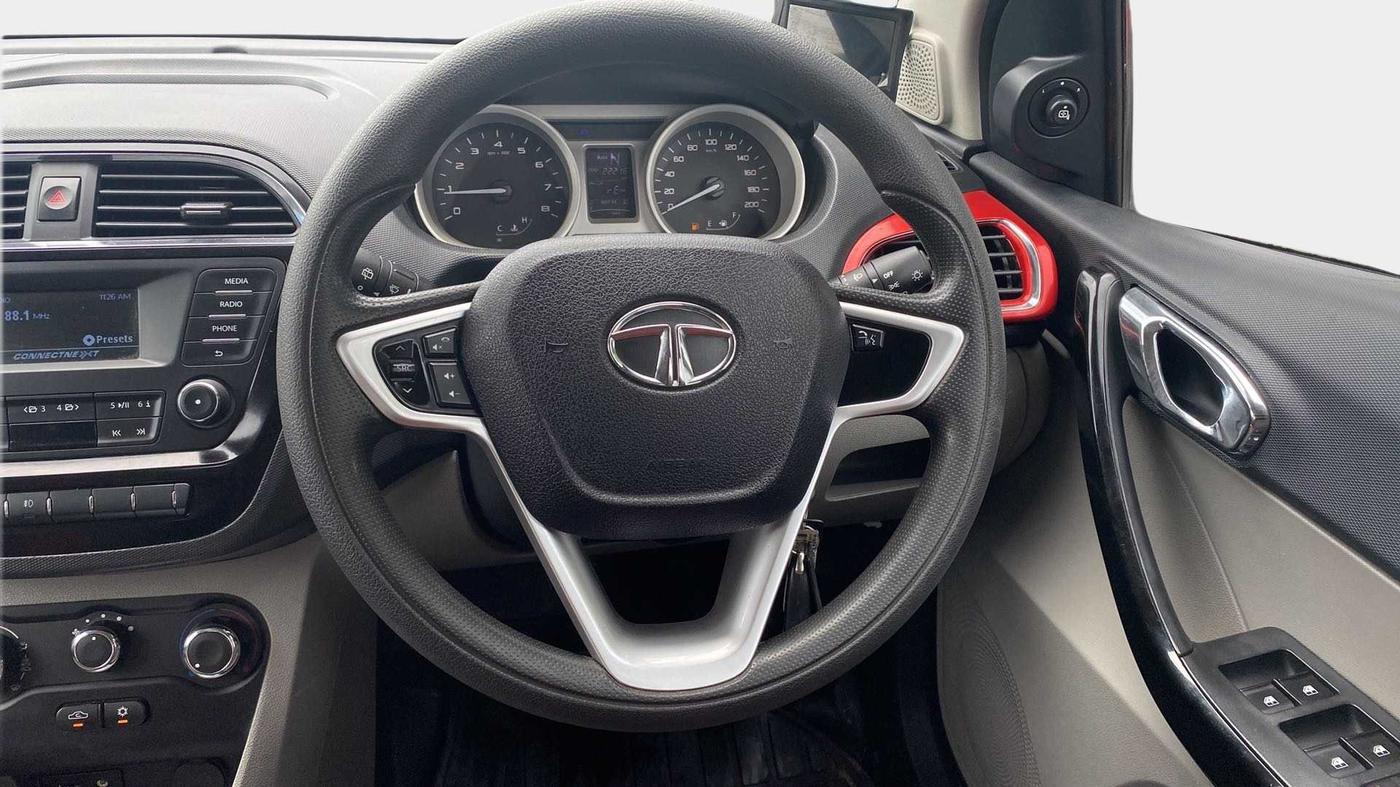 2017 Tata Tiago XZA PETROL, Petrol, Automatic, 22,175 km, Steering Wheel Close Up