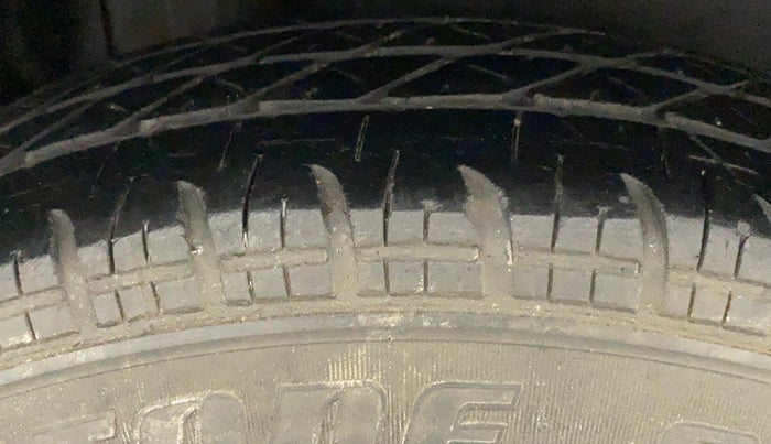 2020 Maruti Dzire VXI, Petrol, Manual, 55,791 km, Right Rear Tyre Tread