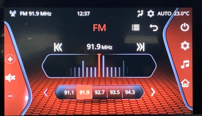 2021 Tata ALTROZ XZ DIESEL, Diesel, Manual, 17,262 km, Infotainment System