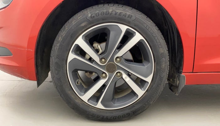 2021 Tata ALTROZ XZ DIESEL, Diesel, Manual, 17,262 km, Left Front Wheel