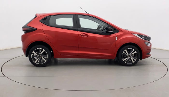 2021 Tata ALTROZ XZ DIESEL, Diesel, Manual, 17,262 km, Right Side View