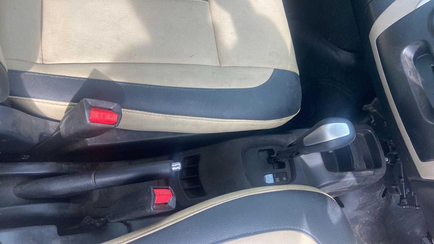 2016 Maruti Wagon R 1.0 VXI AMT, Petrol, Automatic, 23,912 km, Gear Lever