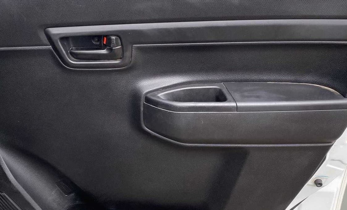 2020 Maruti S PRESSO VXI CNG, CNG, Manual, 41,534 km, Driver Side Door Panels Control