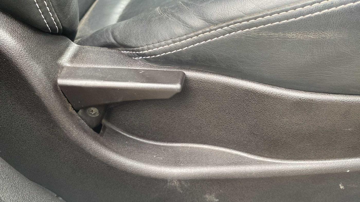 2018 Tata Zest XE PETROL, Petrol, Manual, 12,990 km, Driver Side Adjustment Panel