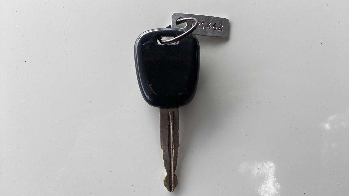 2015 Maruti Alto 800 LXI, Petrol, Manual, 26,573 km, Key Close Up