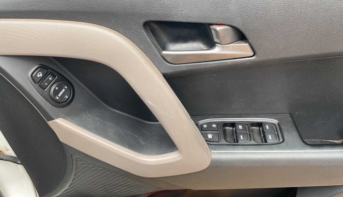 2017 Hyundai Creta SX PLUS 1.6 DIESEL, Diesel, Manual, 1,08,343 km, Driver Side Door Panels Control