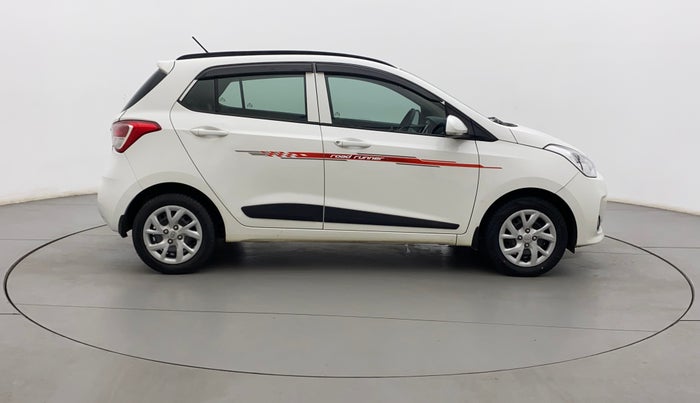 2018 Hyundai Grand i10 SPORTZ 1.2 KAPPA VTVT, Petrol, Manual, 47,062 km, Right Side View
