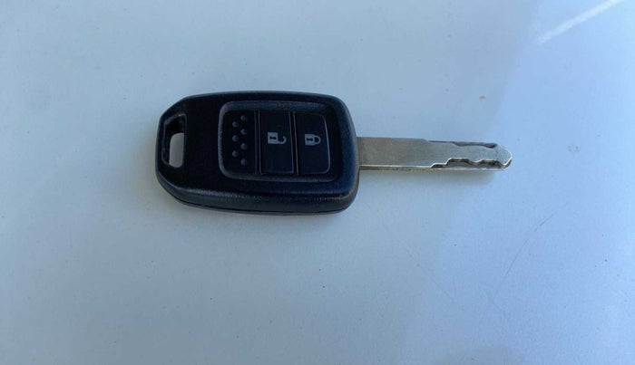 2017 Honda Jazz 1.2L I-VTEC VX, Petrol, Manual, 42,205 km, Key Close Up