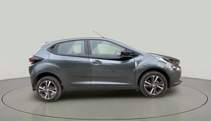 2023 Tata ALTROZ XZ PETROL, Petrol, Manual, 4,247 km, Right Side View