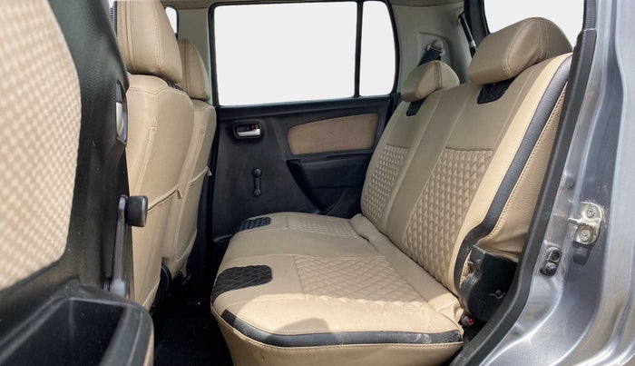2017 Maruti Wagon R 1.0 LXI CNG, CNG, Manual, 1,01,188 km, Right Side Rear Door Cabin