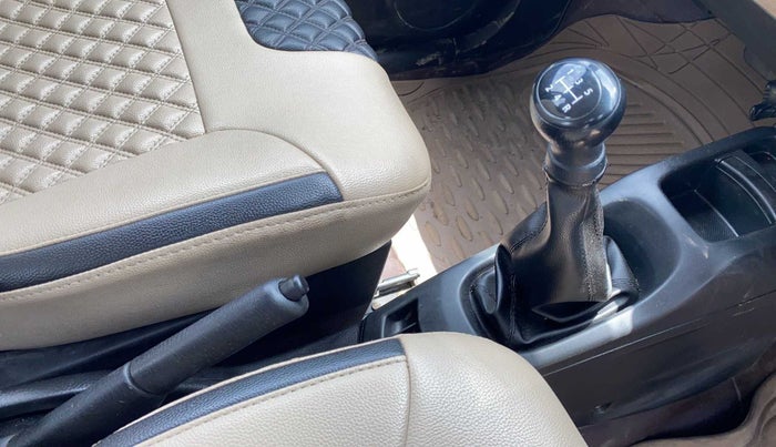 2017 Maruti Wagon R 1.0 LXI CNG, CNG, Manual, 1,01,188 km, Gear Lever
