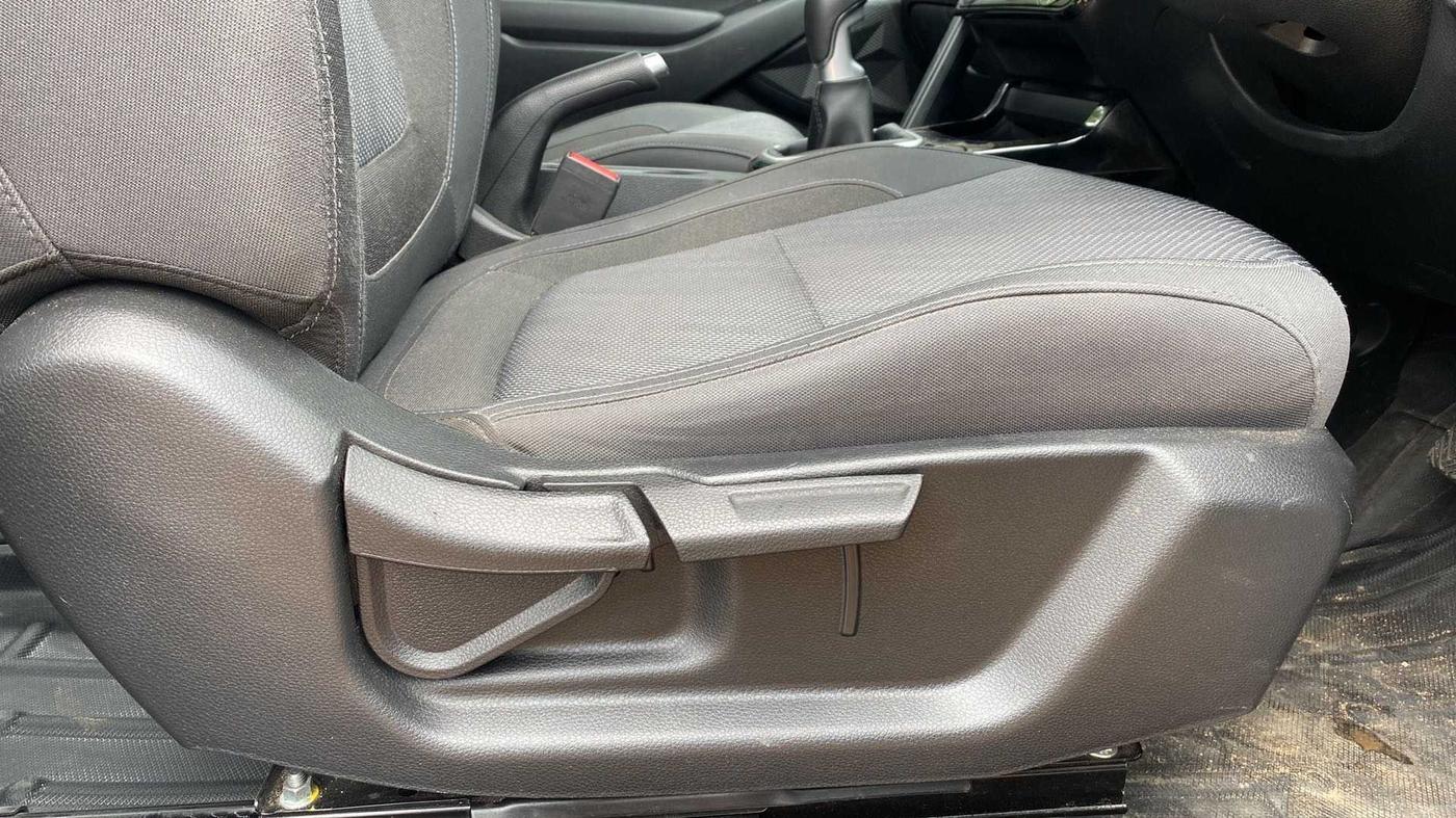 2022 KIA SELTOS HTK PLUS 1.5, Petrol, Manual, 11,452 km, Driver Side Adjustment Panel