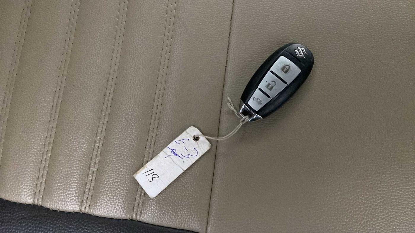 2016 Maruti Ciaz ZXI, Petrol, Manual, 57,286 km, Key Close Up