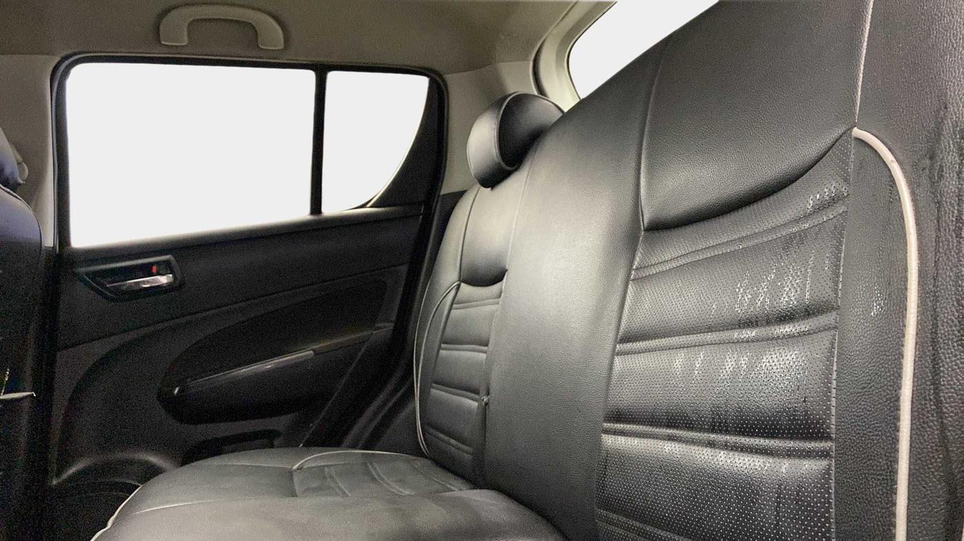 2014 Maruti Swift VXI, Petrol, Manual, 73,317 km, Right Side Rear Door Cabin