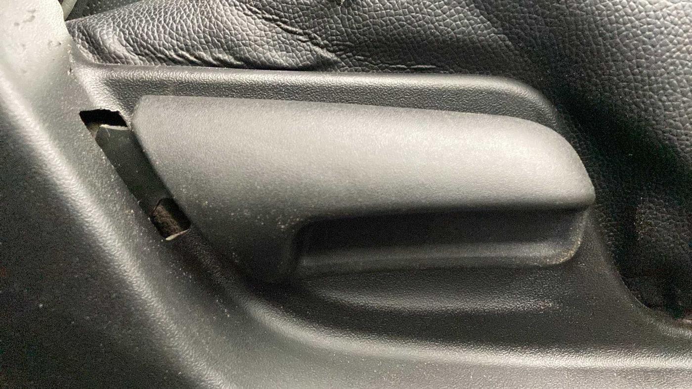 2014 Maruti Swift VXI, Petrol, Manual, 73,317 km, Driver Side Adjustment Panel