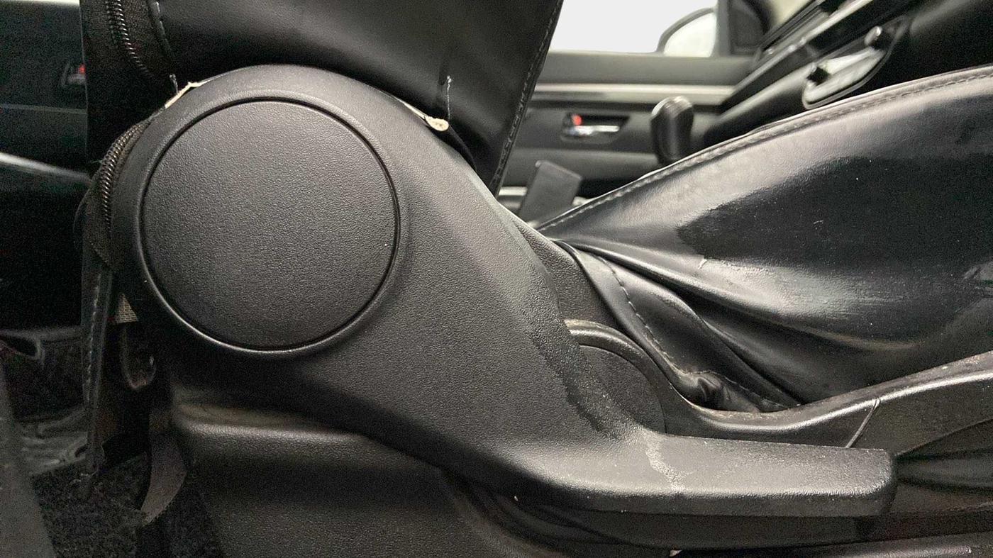 2021 Maruti XL6 ZETA MT, Petrol, Manual, 37,636 km, Driver Side Adjustment Panel
