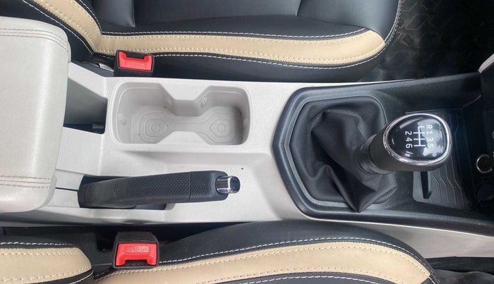 2023 Mahindra XUV300 W6 1.2 PETROL, Petrol, Manual, 10,190 km, Gear Lever
