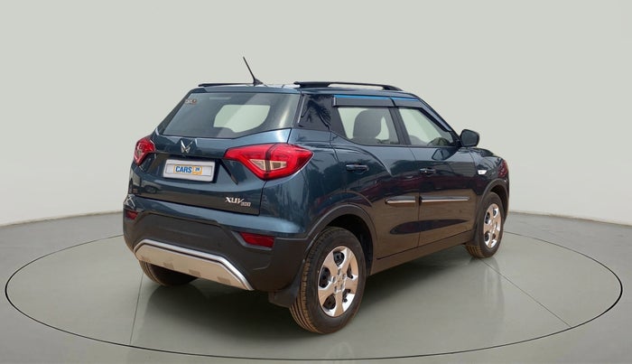 2023 Mahindra XUV300 W6 1.2 PETROL, Petrol, Manual, 10,190 km, Right Back Diagonal
