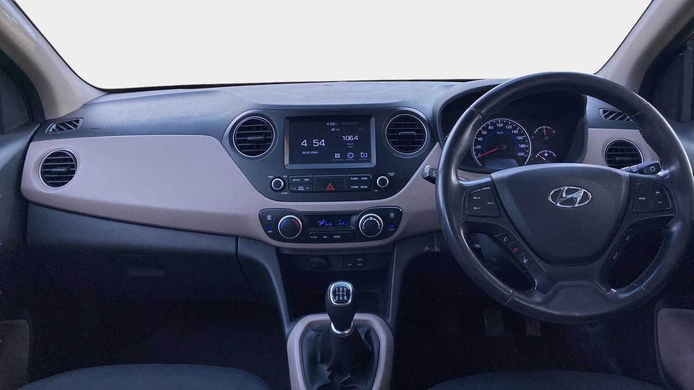 2018 Hyundai Grand i10 ASTA 1.2 KAPPA VTVT, Petrol, Manual, 53,664 km, Dashboard