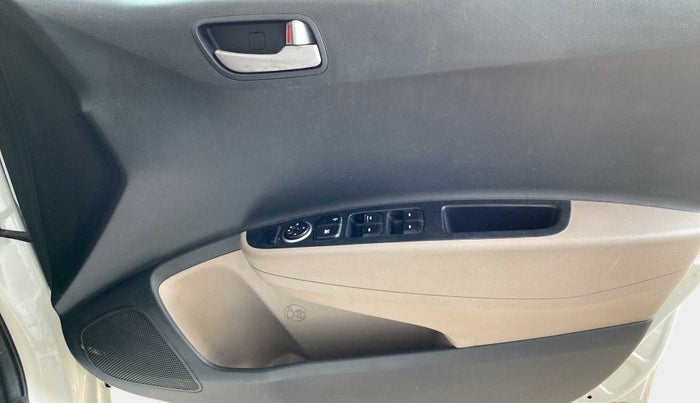 2014 Hyundai Xcent S 1.2, Petrol, Manual, 60,551 km, Driver Side Door Panels Control