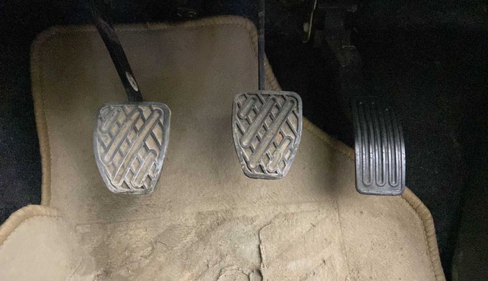 2016 Datsun Go Plus T, Petrol, Manual, 45,143 km, Pedals