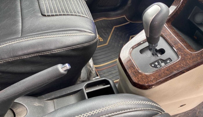 2019 Maruti New Wagon-R ZXI 1.2 AMT, Petrol, Automatic, 71,860 km, Gear Lever