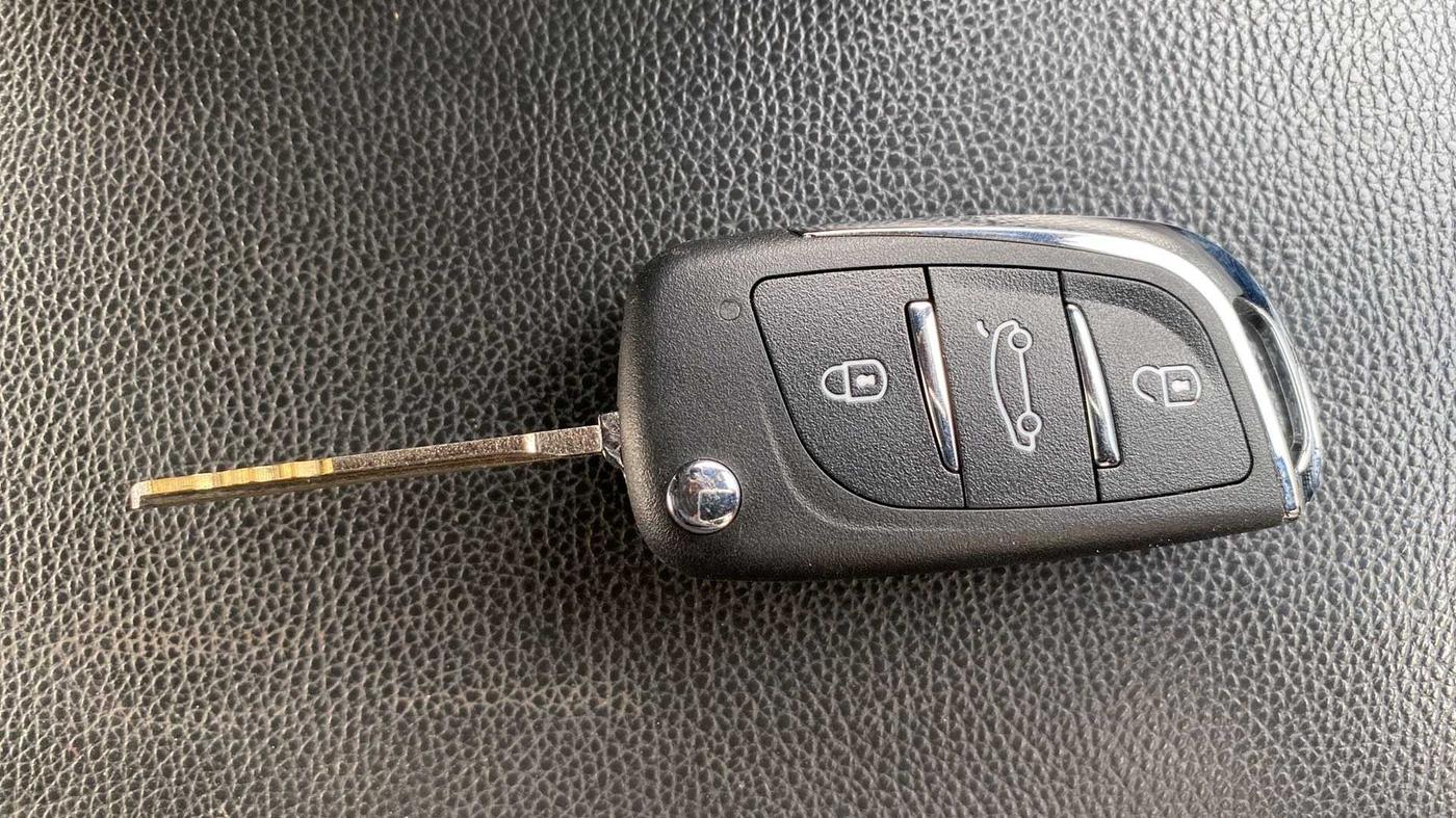 2018 Hyundai i20 Active 1.2 S, Petrol, Manual, 59,374 km, Key Close Up