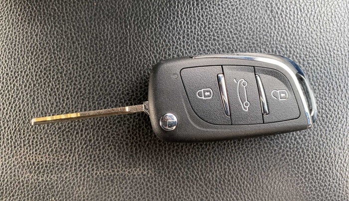 2018 Hyundai i20 Active 1.2 S, Petrol, Manual, 59,374 km, Key Close Up
