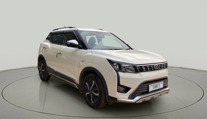 2019 Mahindra XUV300 W6 1.5 DIESEL, Diesel, Manual, 59,050 km, Right Front Diagonal