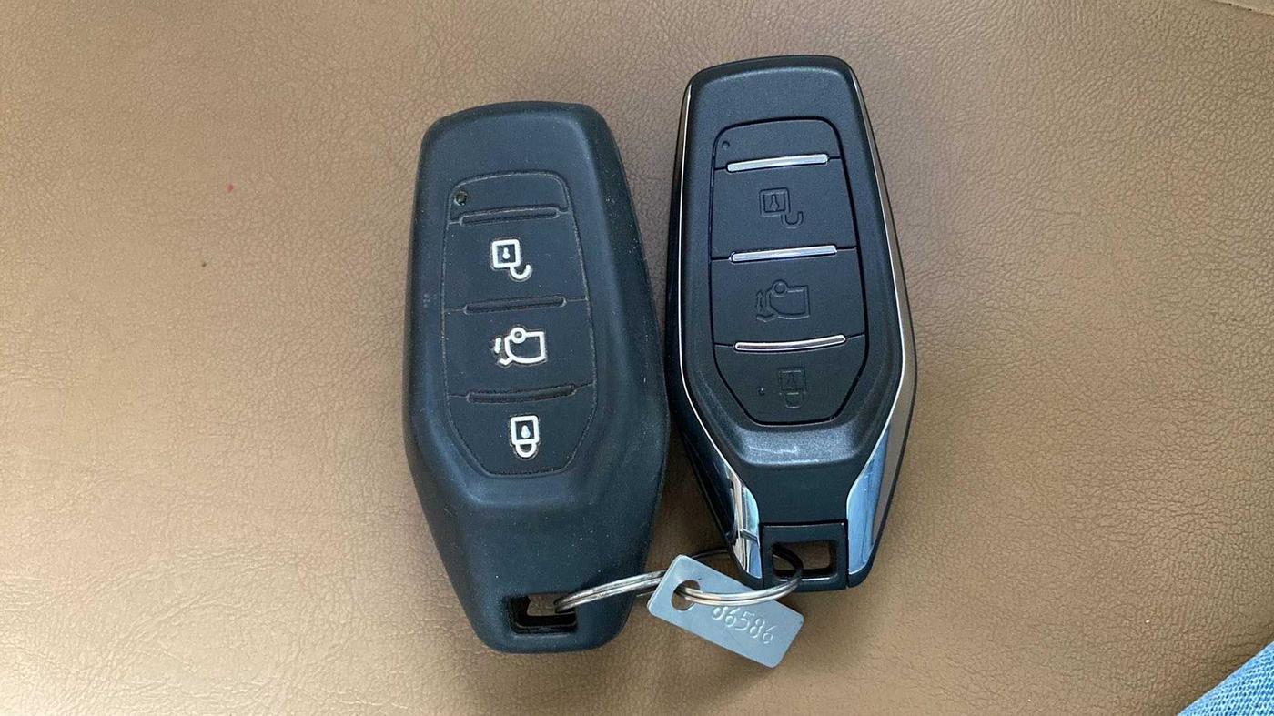 2020 Mahindra XUV500 W7, Diesel, Manual, 32,491 km, Key Close Up