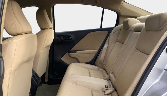 2014 Honda City 1.5L I-VTEC SV, Petrol, Manual, 1,08,350 km, Right Side Rear Door Cabin