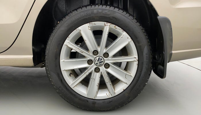 2017 Volkswagen Vento HIGHLINE TDI AT, Diesel, Automatic, 64,522 km, Left Rear Wheel