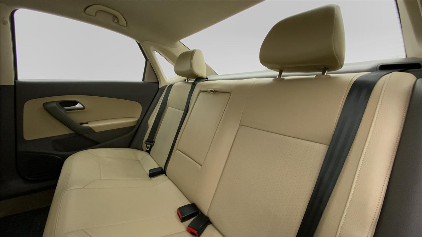 2017 Volkswagen Vento HIGHLINE TDI AT, Diesel, Automatic, 64,522 km, Right Side Rear Door Cabin