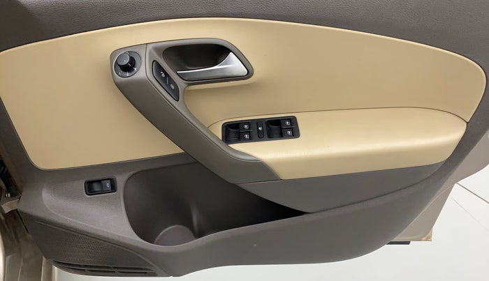 2017 Volkswagen Vento HIGHLINE TDI AT, Diesel, Automatic, 64,522 km, Driver Side Door Panels Control