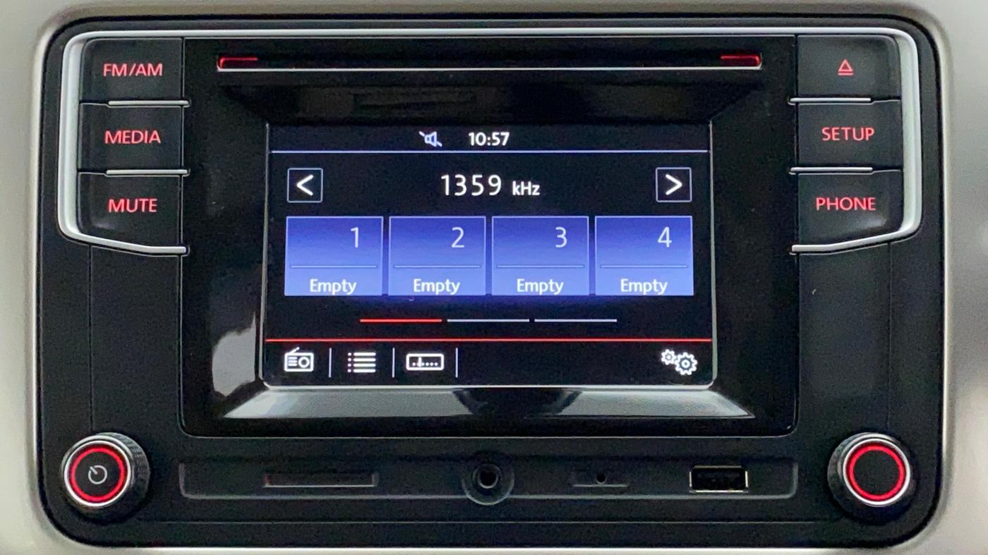 2017 Volkswagen Vento HIGHLINE TDI AT, Diesel, Automatic, 64,522 km, Infotainment System