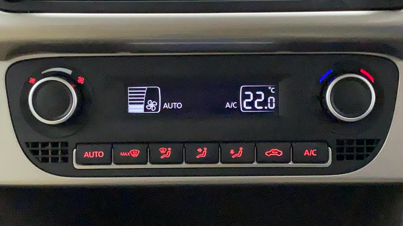 2017 Volkswagen Vento HIGHLINE TDI AT, Diesel, Automatic, 64,522 km, Automatic Climate Control