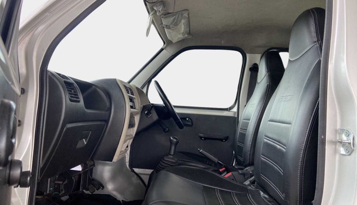 2018 Maruti Eeco 5 STR WITH A/C+HTR, Petrol, Manual, 40,862 km, Right Side Front Door Cabin