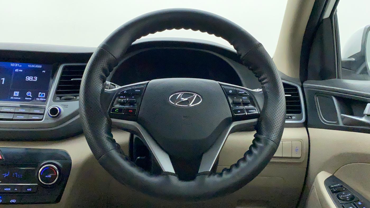 2016 Hyundai Tucson 2WD AT GLS DIESEL, Diesel, Automatic, 77,436 km, Steering Wheel Close Up