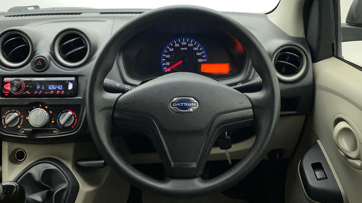 2016 Datsun Go Plus T, Petrol, Manual, 42,043 km, Steering Wheel Close Up