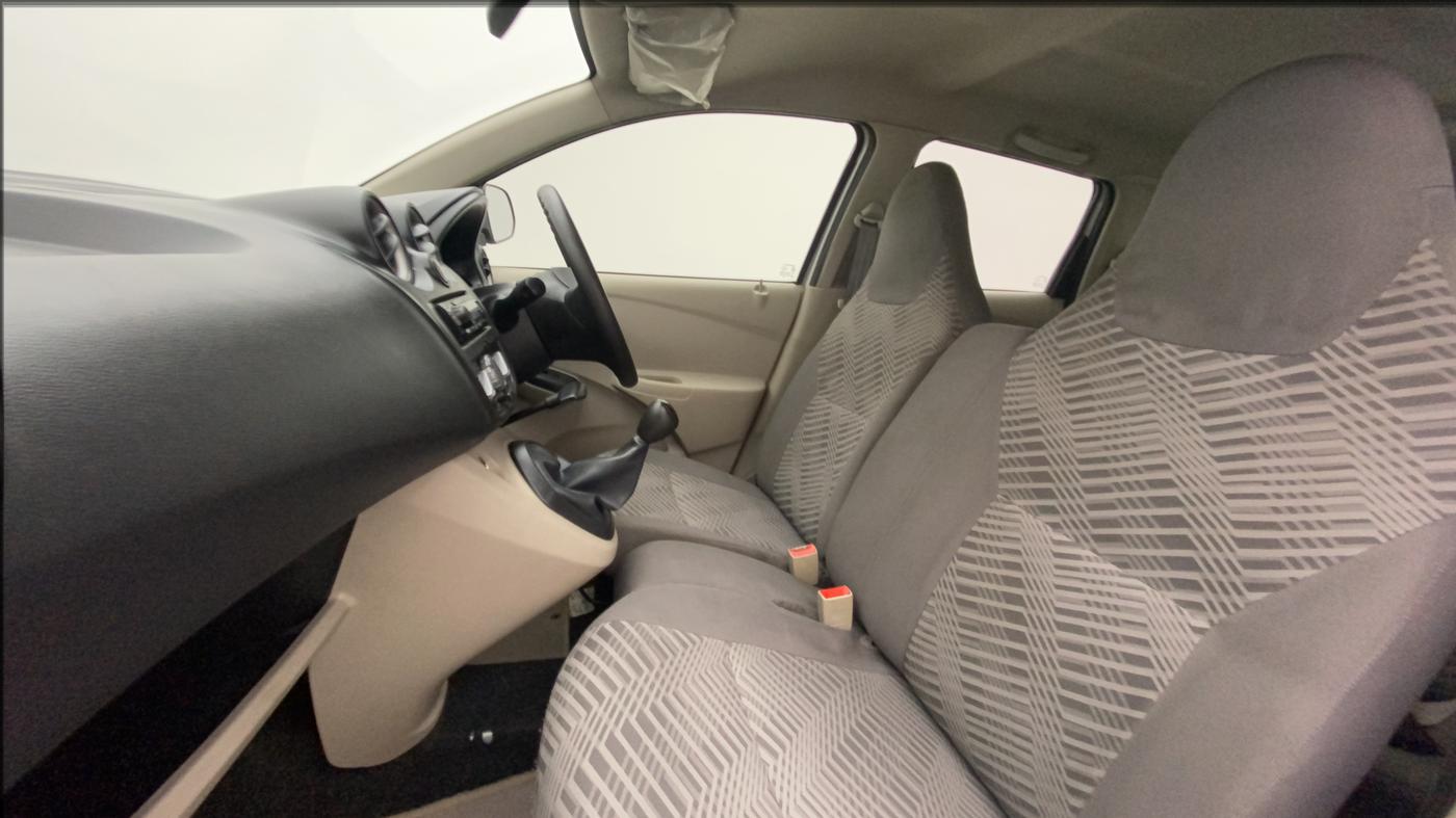 2016 Datsun Go Plus T, Petrol, Manual, 42,043 km, Right Side Front Door Cabin