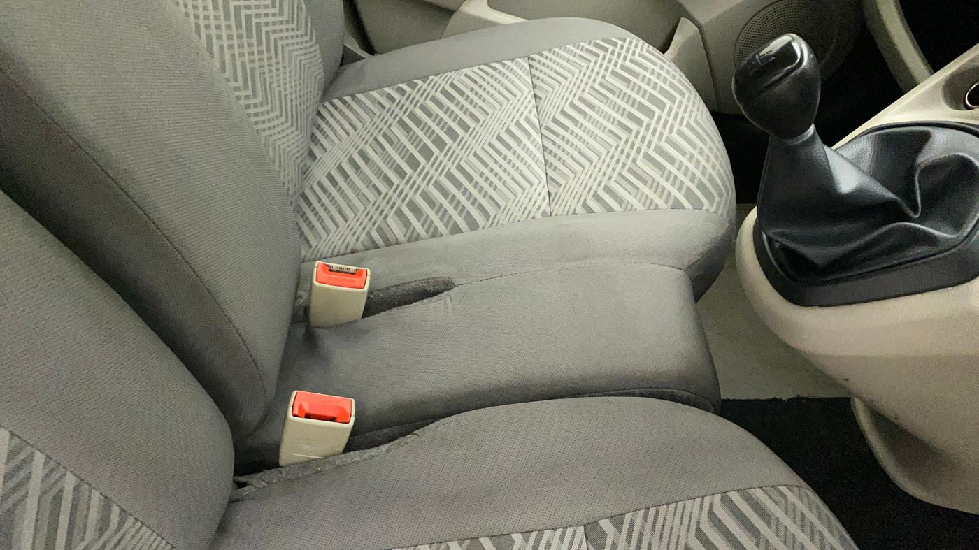 2016 Datsun Go Plus T, Petrol, Manual, 42,043 km, Gear Lever