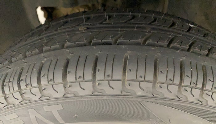 2016 Datsun Go Plus T, Petrol, Manual, 42,043 km, Left Front Tyre Tread
