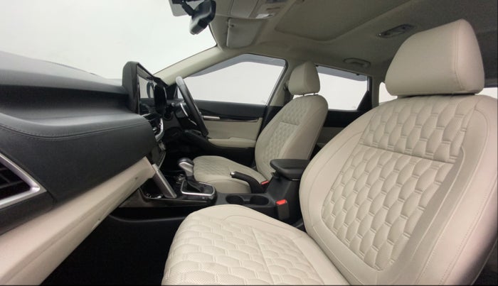2022 KIA SELTOS HTX 1.5 CVT PETROL, Petrol, Automatic, 26,818 km, Right Side Front Door Cabin