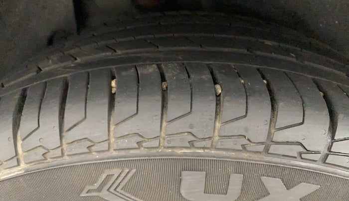 2022 KIA SELTOS HTX 1.5 CVT PETROL, Petrol, Automatic, 26,818 km, Right Rear Tyre Tread